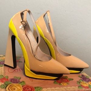Jeffrey Campbell pointed heel